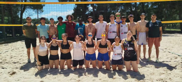 Du sable, du smash et de la jeunesse : le CD84 lance son tournoi de beach-volley M18 / M21